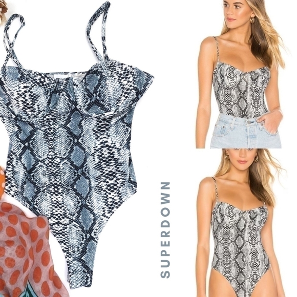 Tops - Superdown Snakeskin Print Bodysuit Sz Small